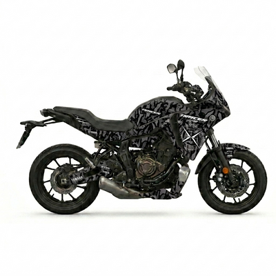 TRACER 700  - Undercover